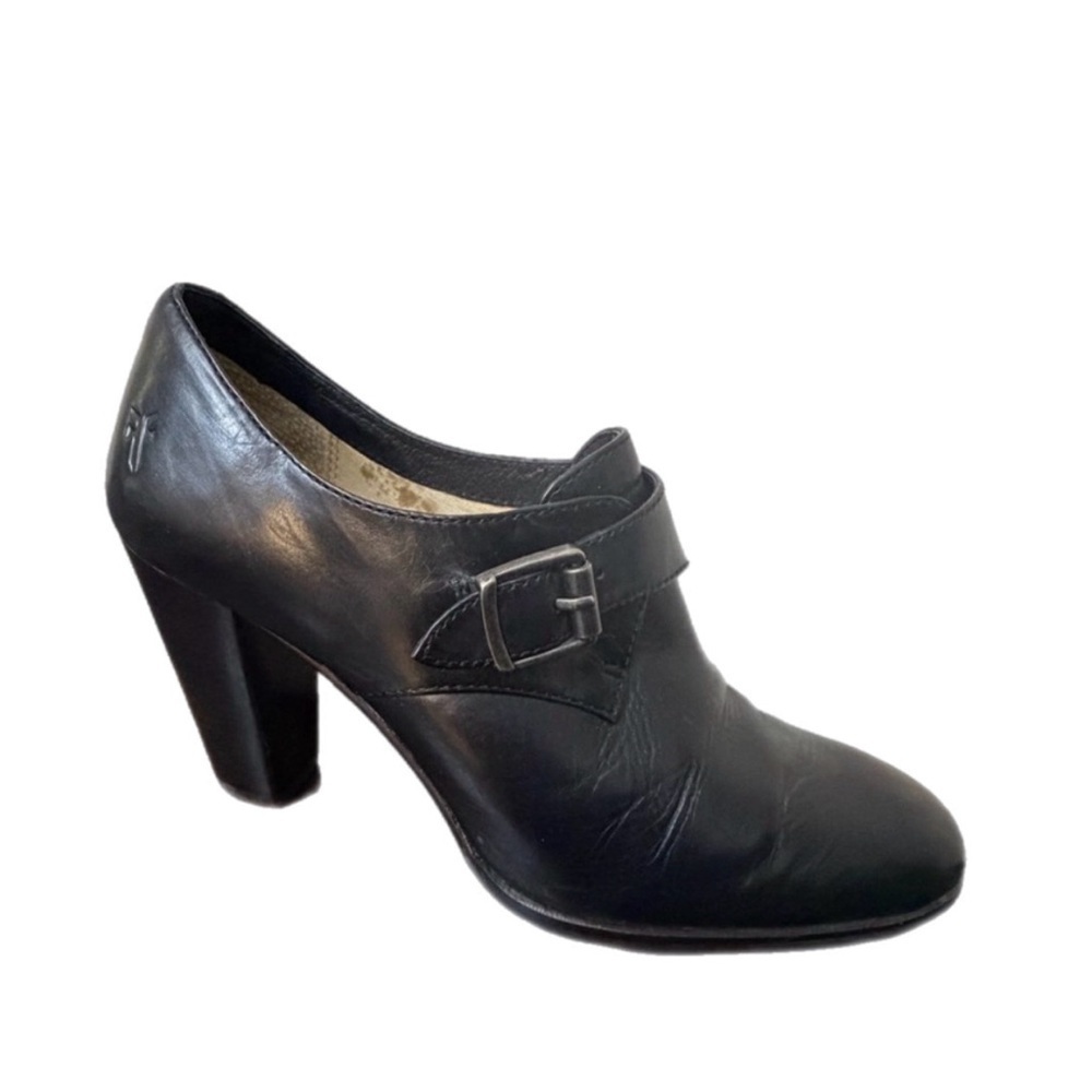 FRYE Women's Ray Black Leather  Buckle Shootie Ankle Boot: size 8M